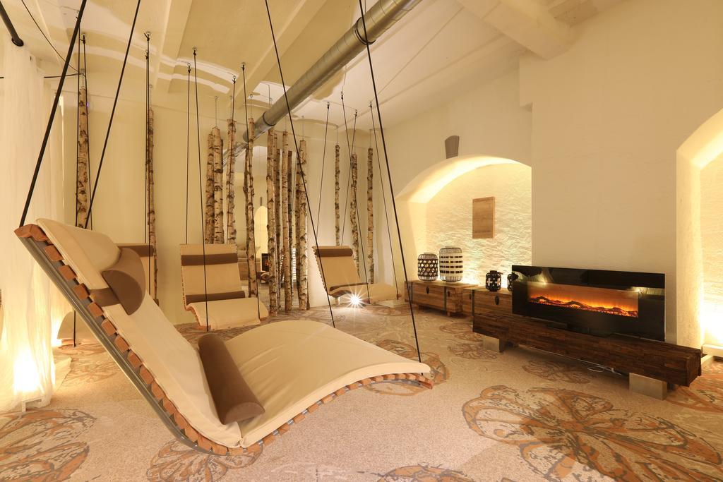 Naegler'S Fine Lounge Hotel Йострих-Винкел Екстериор снимка