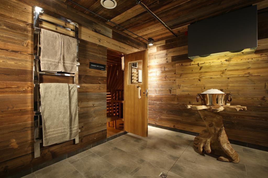 Naegler'S Fine Lounge Hotel Йострих-Винкел Екстериор снимка